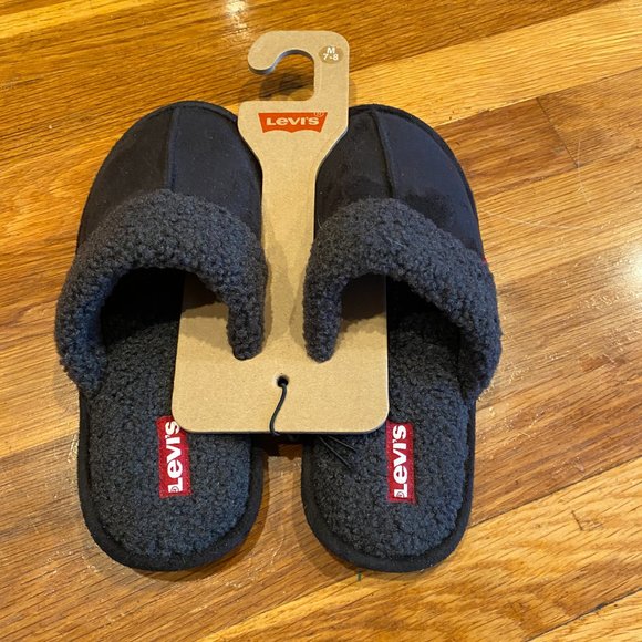 Levi's Black Slippers NWT Size M (7-8) - Picture 3 of 4